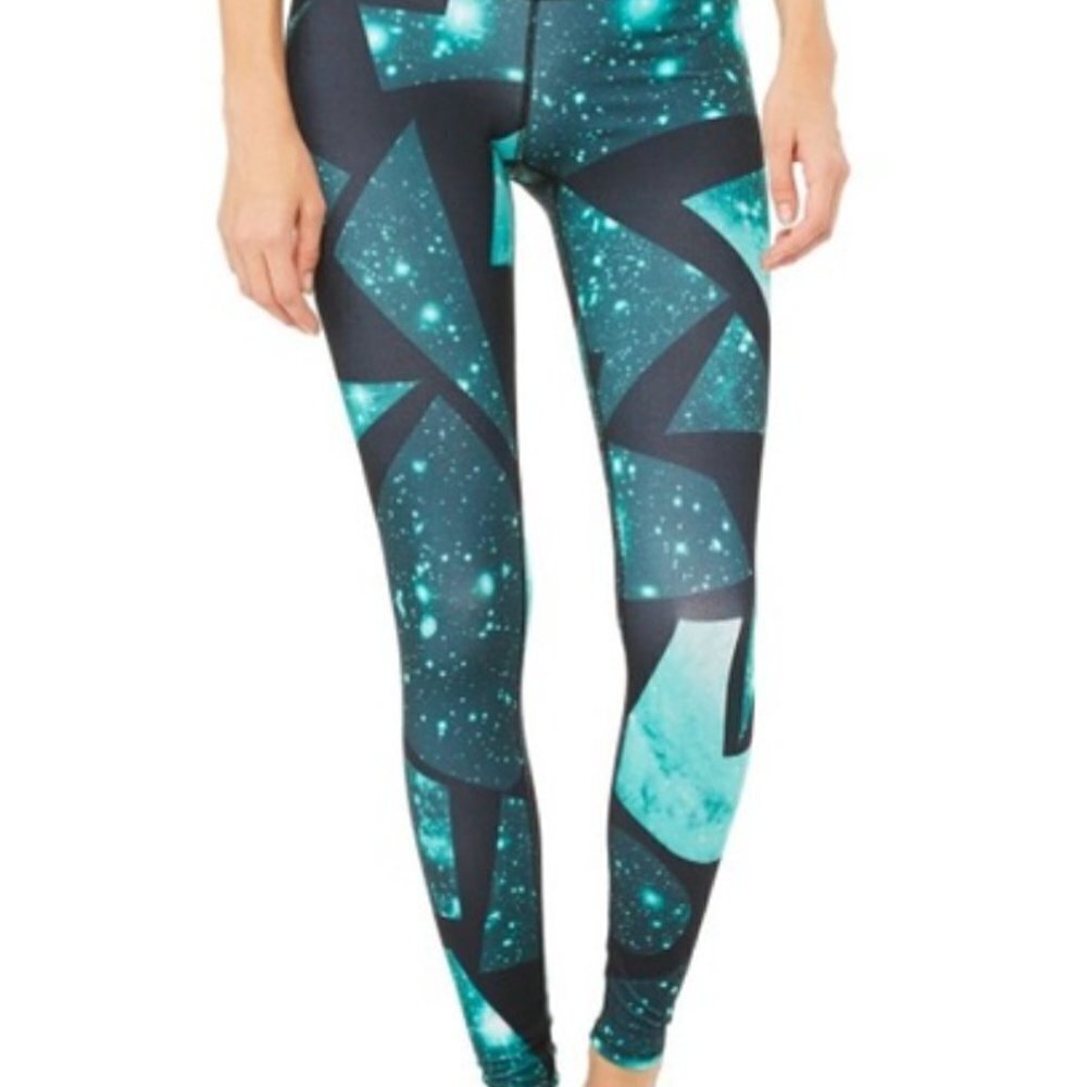 Alo Yoga airbrush legging in Island green space